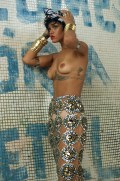 792x768, 156 KB, rihanna_vogue_brazill_outtakes_2014-01a.jpg
